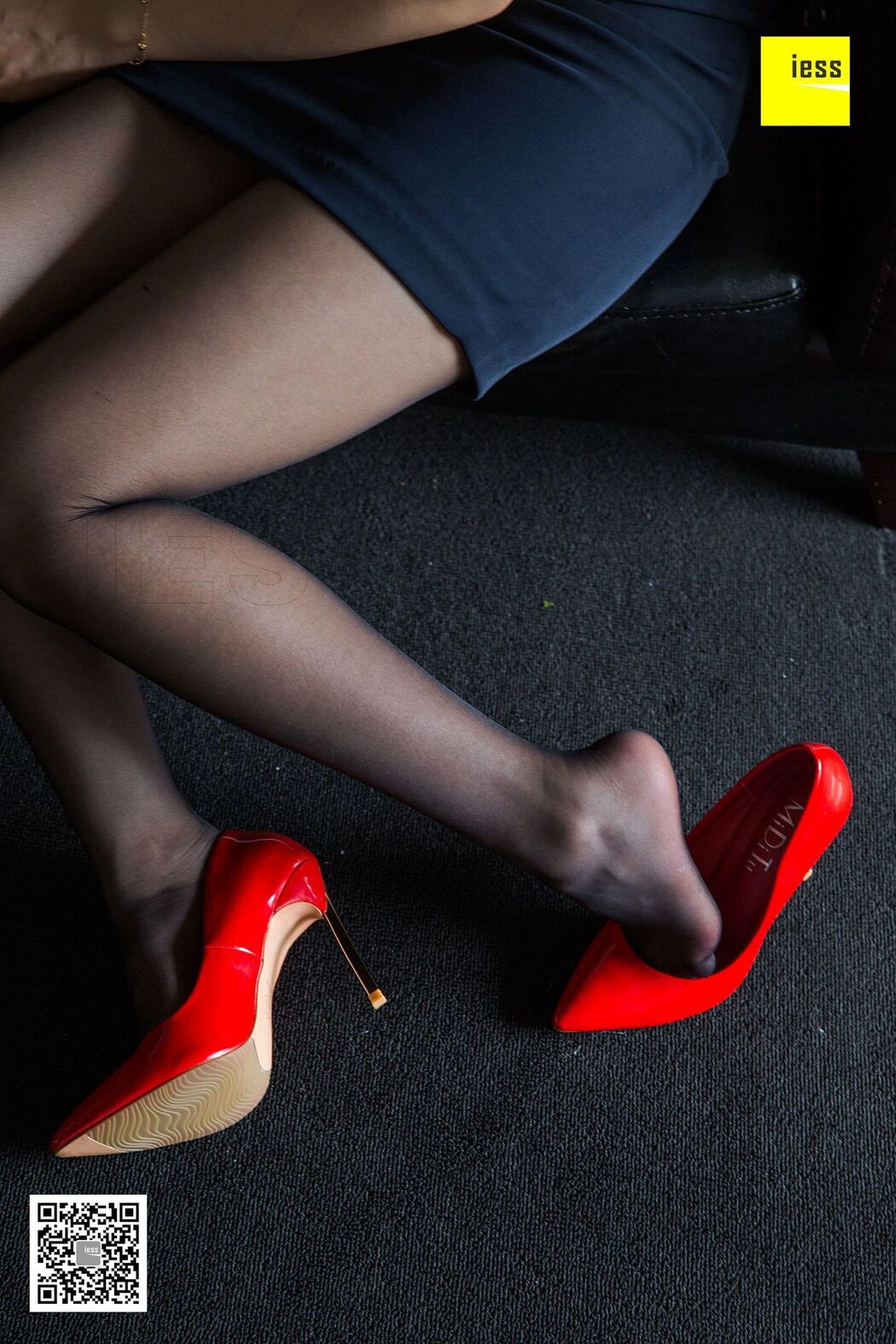 Wen Xin "Fatty Feet Charm Black Silk" [异思趣向IESS] Sixiangjia 232