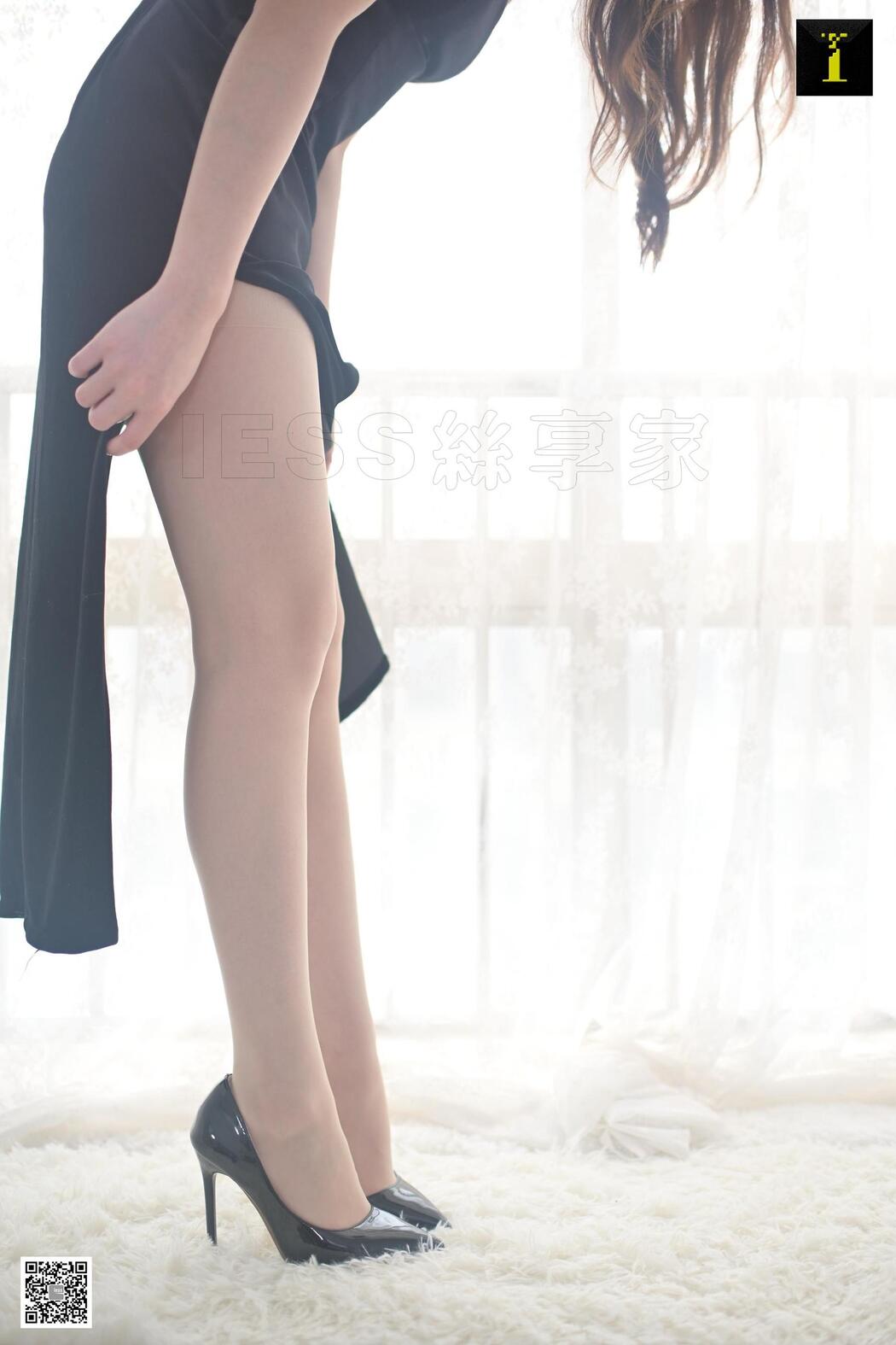 Yunzhi "Yunzhi Long Slit Cheongsam" [Iss to IESS] Beautiful legs and silk