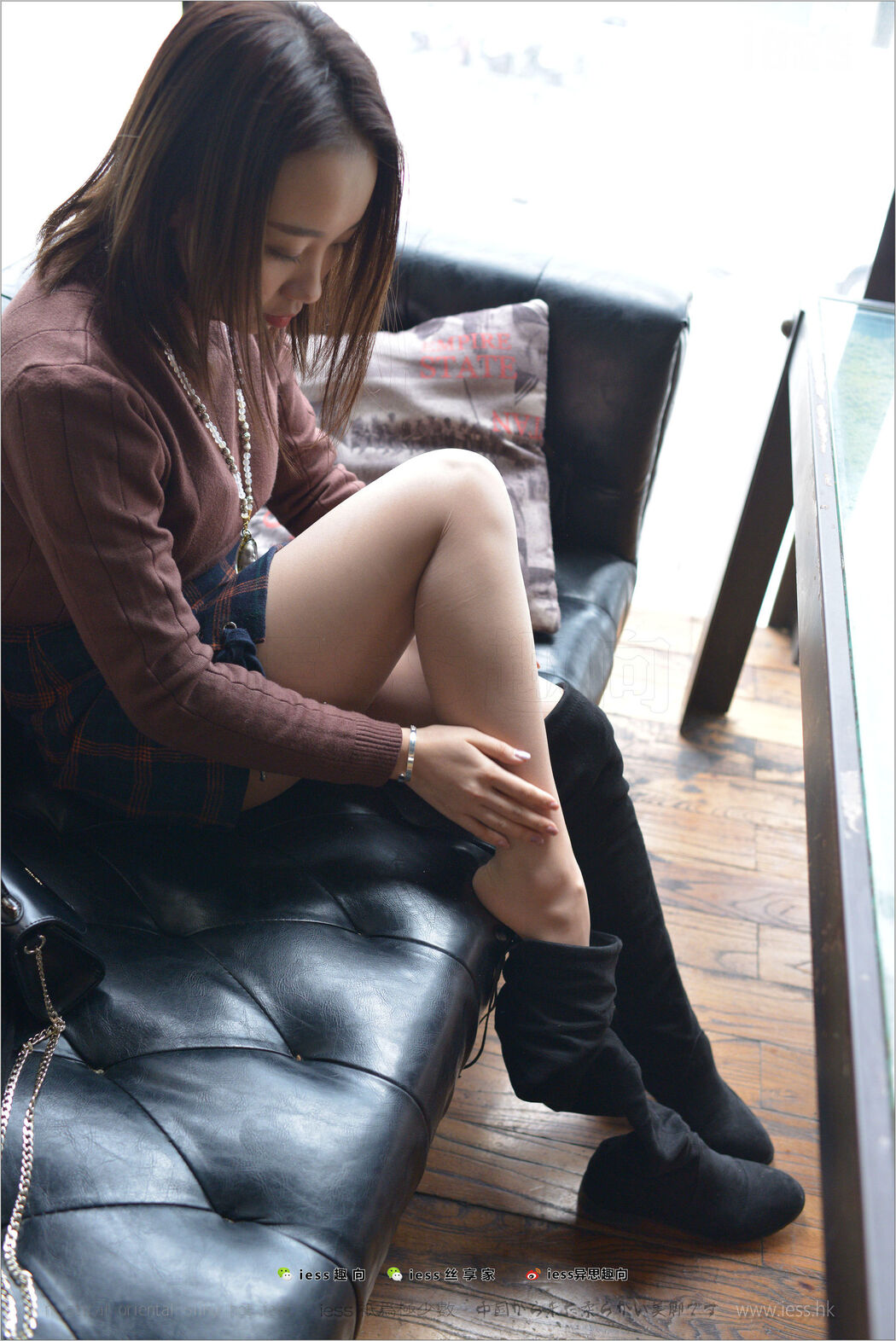 Silky Foot Bento 190 Zhang Xinyue "Over the Knee Boots-The Temptation of the King 1" [IESS