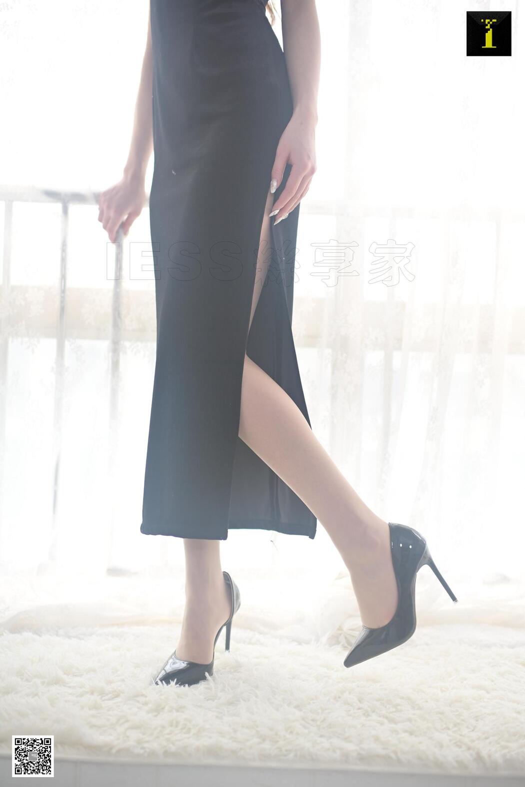 Yunzhi "Yunzhi Long Slit Cheongsam" [Iss to IESS] Beautiful legs and silk