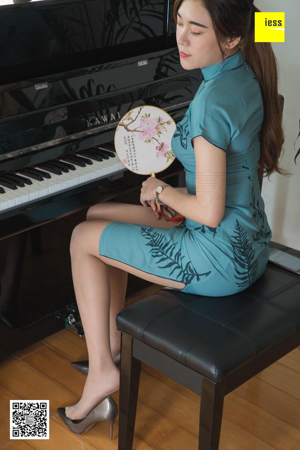 Model Xi Ran "Xi Ran Luscious and Quit the Same Cheongsam" [异思趣向IESS]