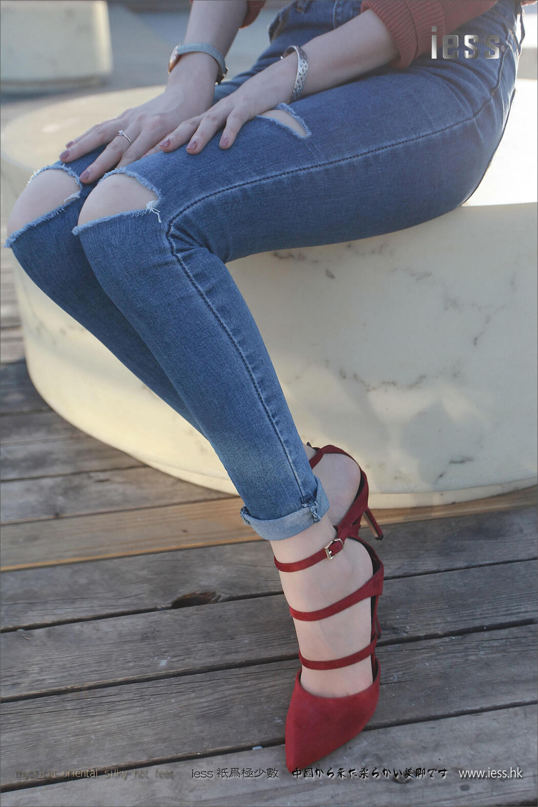 Silky Foot Bento 102 Jia Ye "Fairy Brand Jeans and High-heeled Pork" [IESS Wei Si Fun Xiang]