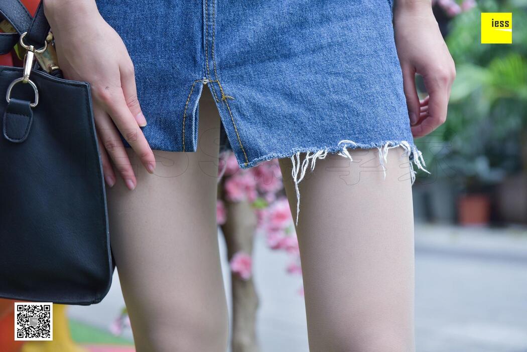 Silk Xiangjia 107 Jingjing "Crystal White Stockings" [IESS Weird and Interesting]