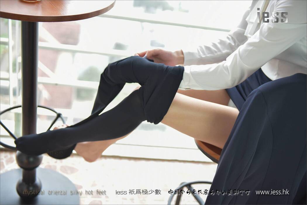 Silk Foot Bento 103 Primary Six "Thick Black Silk with Dissatisfaction" [IESS Weixiang Quxiang]