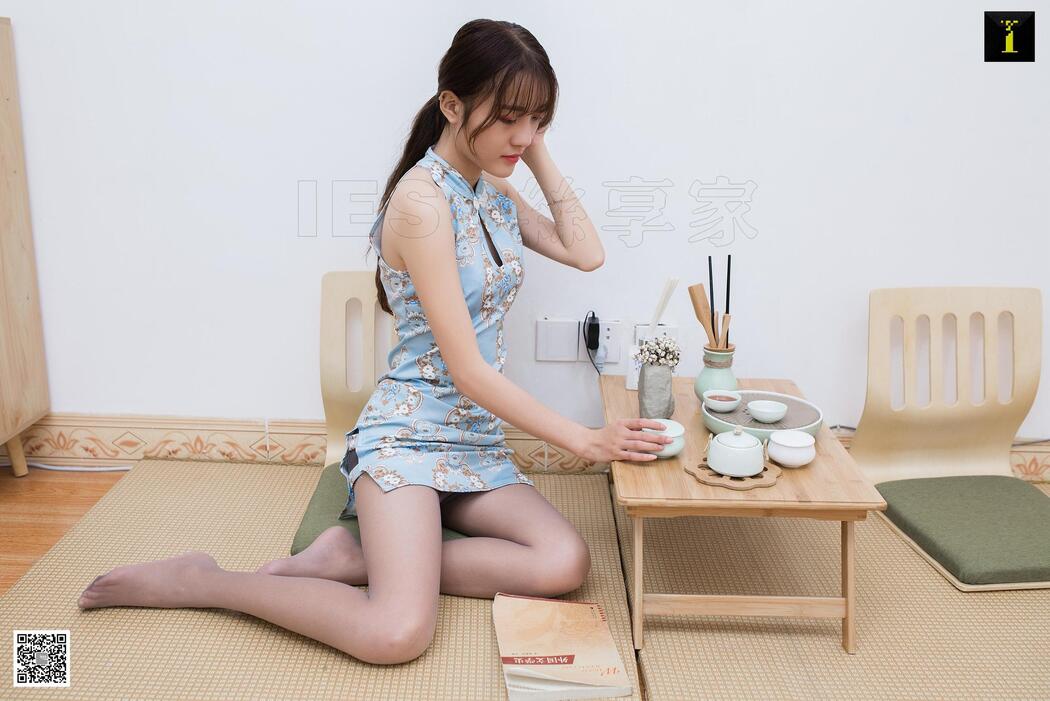 Model Wanping "Wanping Cheongsam Please Tea" [IESS Weird and Interesting] Beautiful legs and silk feet