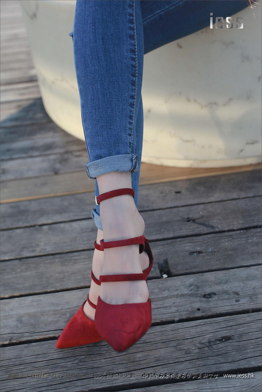 Silky Foot Bento 102 Jia Ye "Fairy Brand Jeans and High-heeled Pork" [IESS Wei Si Fun Xiang]