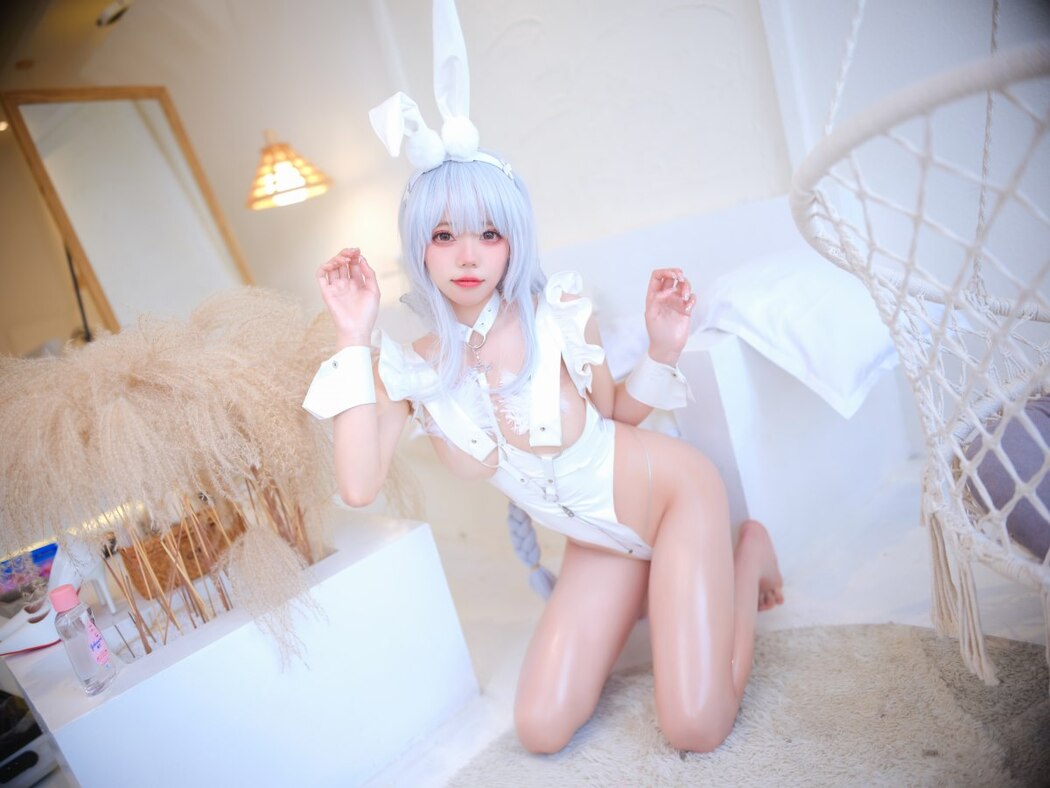 Coser@黏黏团子兔 – 恶毒兔女郎