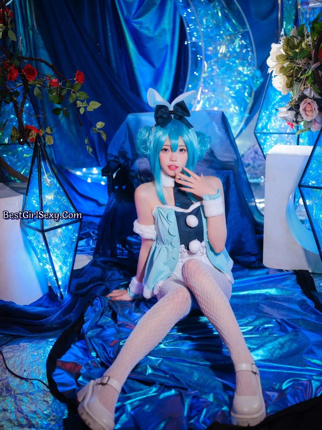 Coser@黏黏团子兔 – MIKU初音未来兔女郎