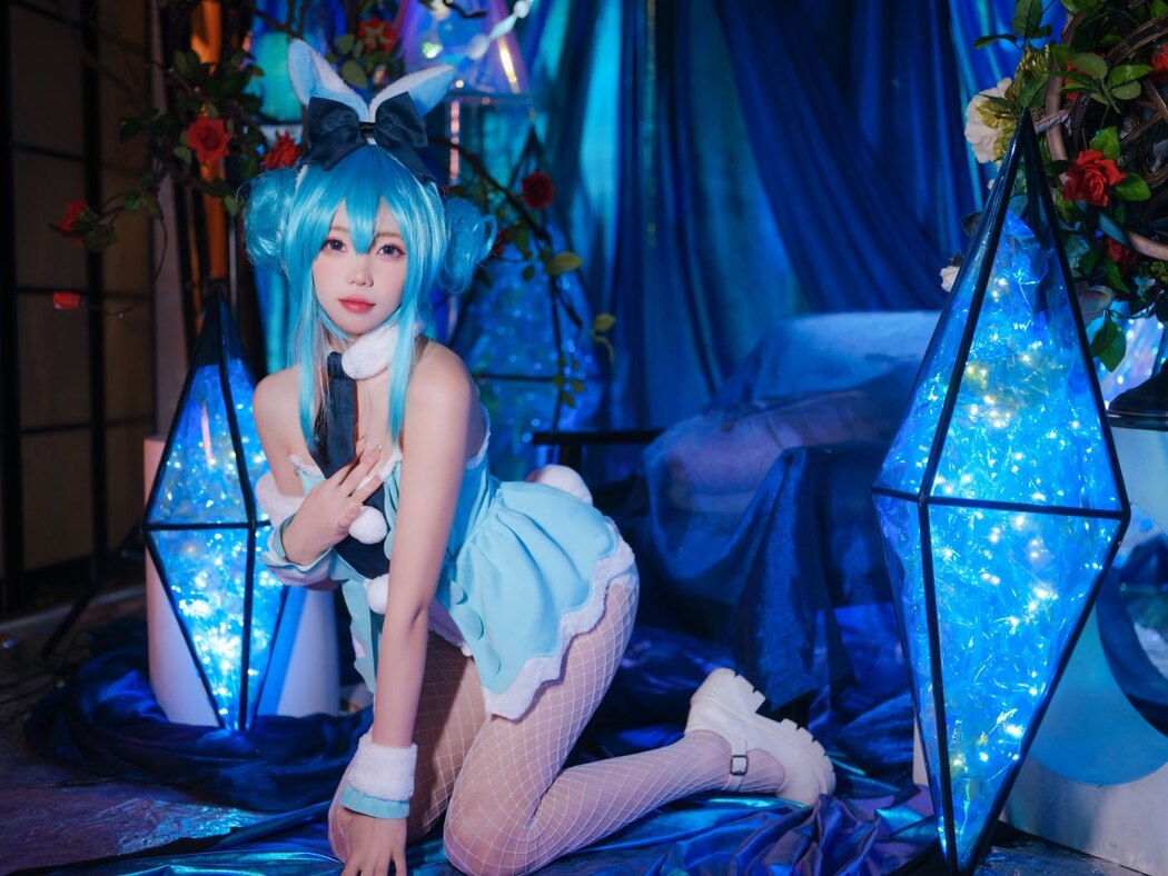 Coser@黏黏团子兔 – MIKU初音未来兔女郎