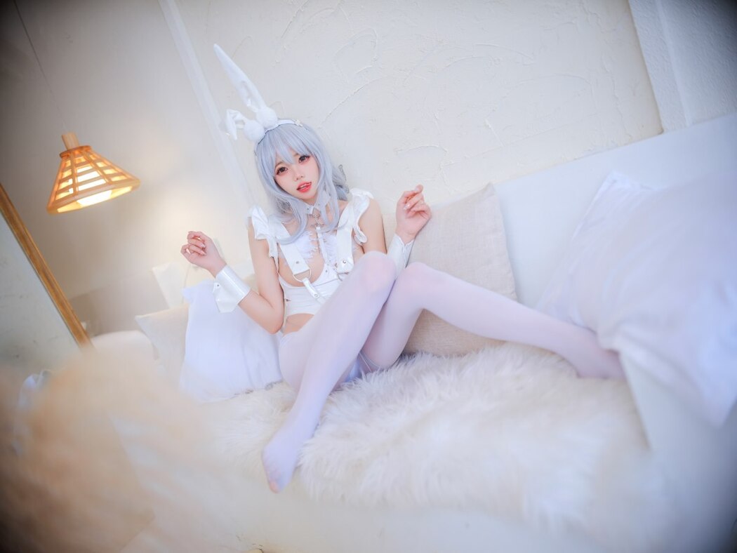 Coser@黏黏团子兔 – 恶毒兔女郎