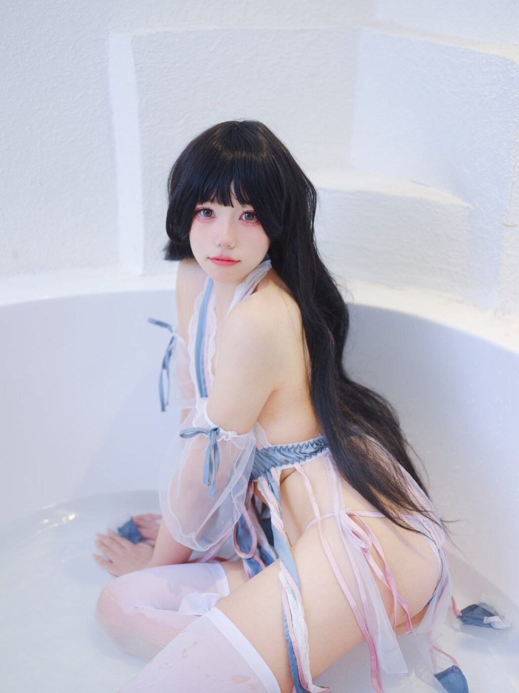 Coser@黏黏团子兔 – 古风情趣三套