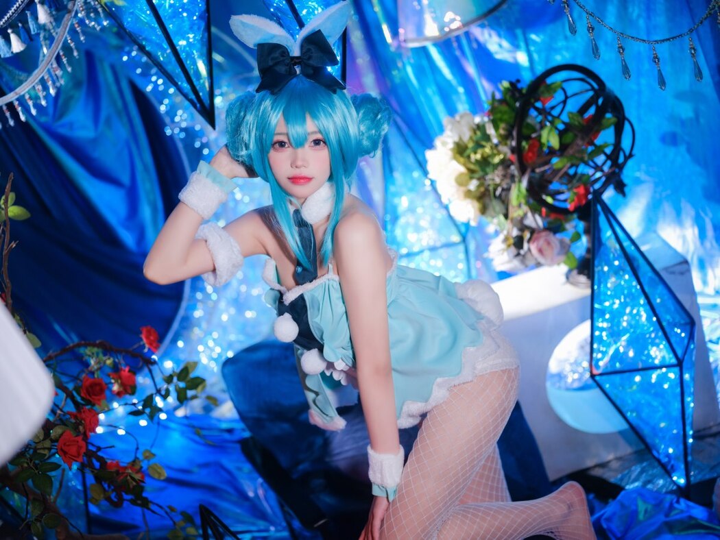 Coser@黏黏团子兔 – MIKU初音未来兔女郎