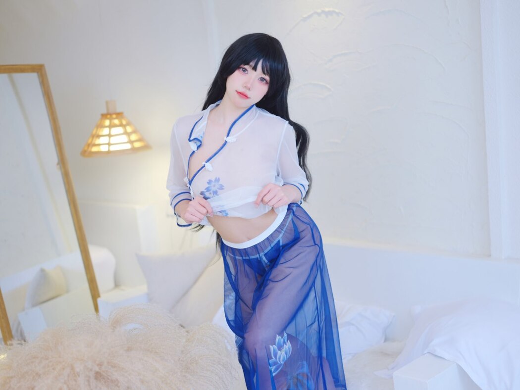 Coser@黏黏团子兔 – 古风情趣三套