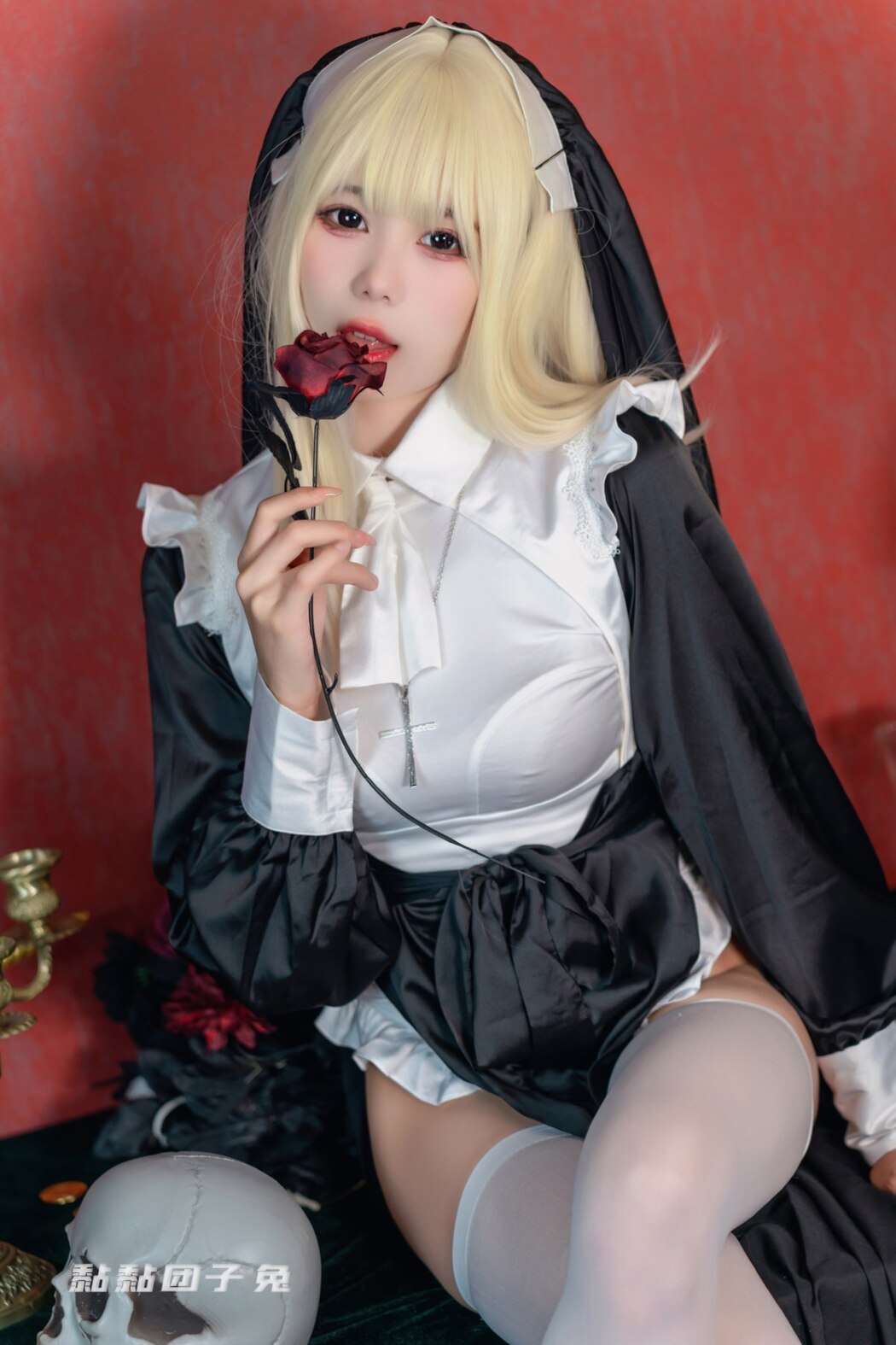 Coser@黏黏团子兔 Nun 修女