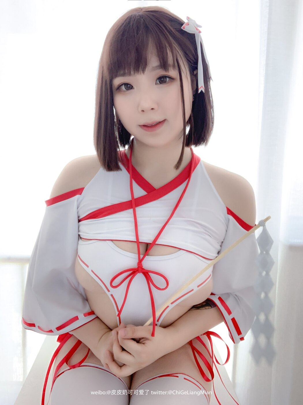 Coser@皮皮奶可可爱了啦 – 高叉巫女