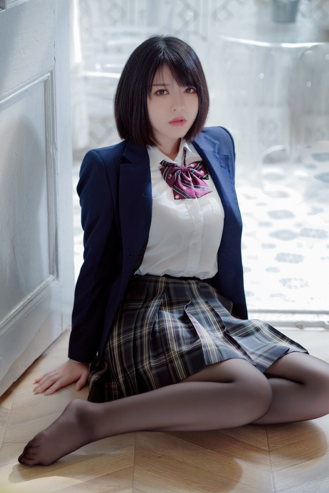 Coser@半半子 – 彼女の制服姿が好き