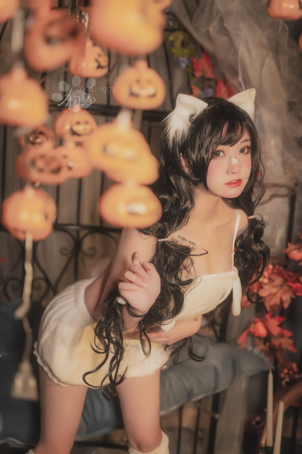 Coser@奇行家狗崽 – 玉桂狗睡衣