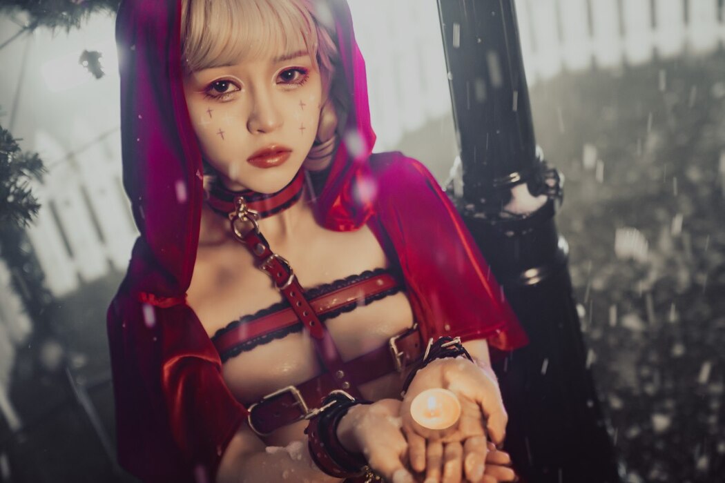 Coser@晕崽Zz – 圣诞小红帽