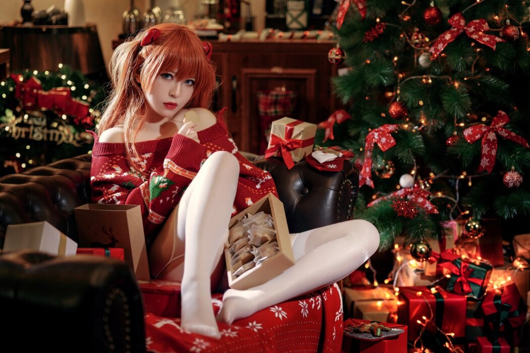 Coser@半半子 – 式波 ASUKA Christmas