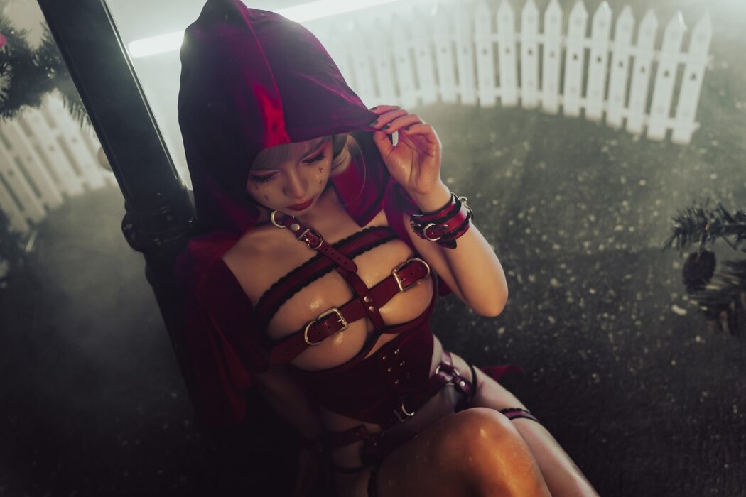 Coser@晕崽Zz – 圣诞小红帽