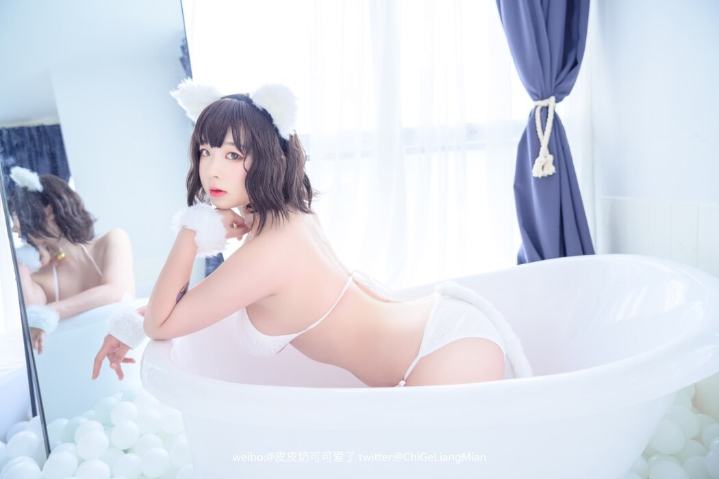 Coser@皮皮奶可可爱了啦 白猫