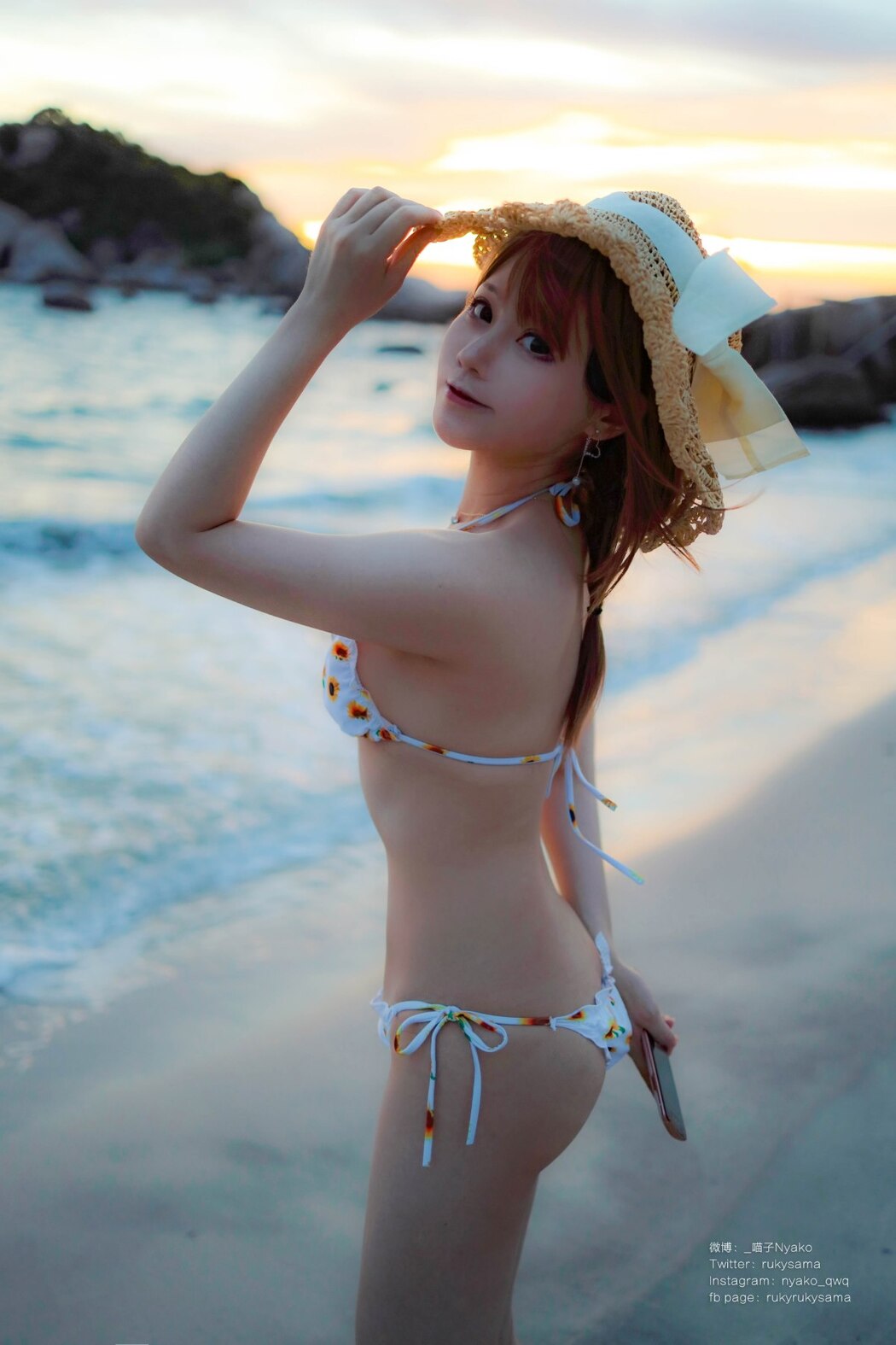 Coser@Nyako喵子 – 向日葵比基尼