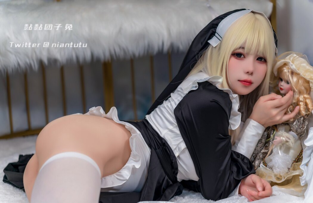 Coser@黏黏团子兔 Nun 修女