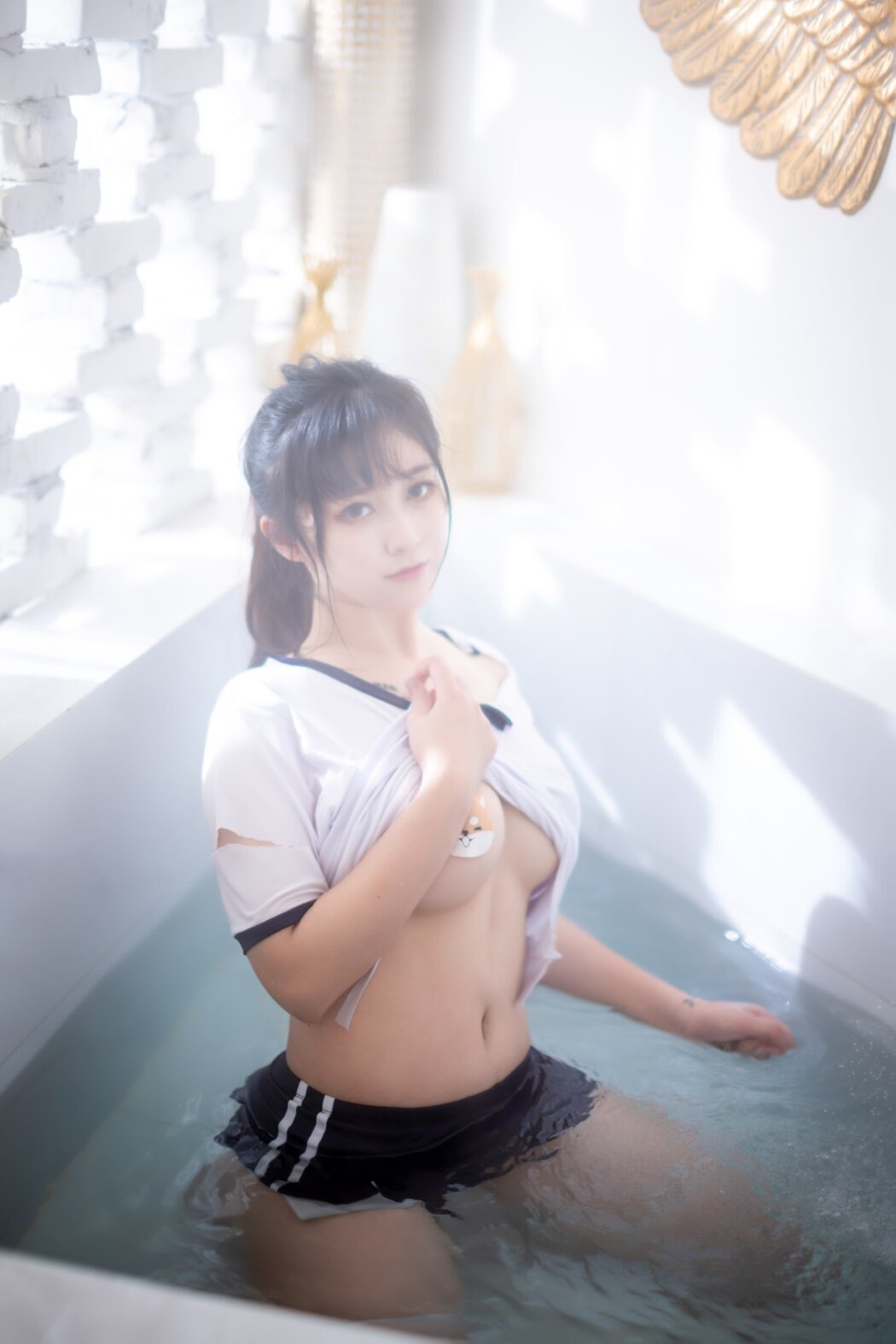 Coser@奇行家狗崽 – 浴场的体操服