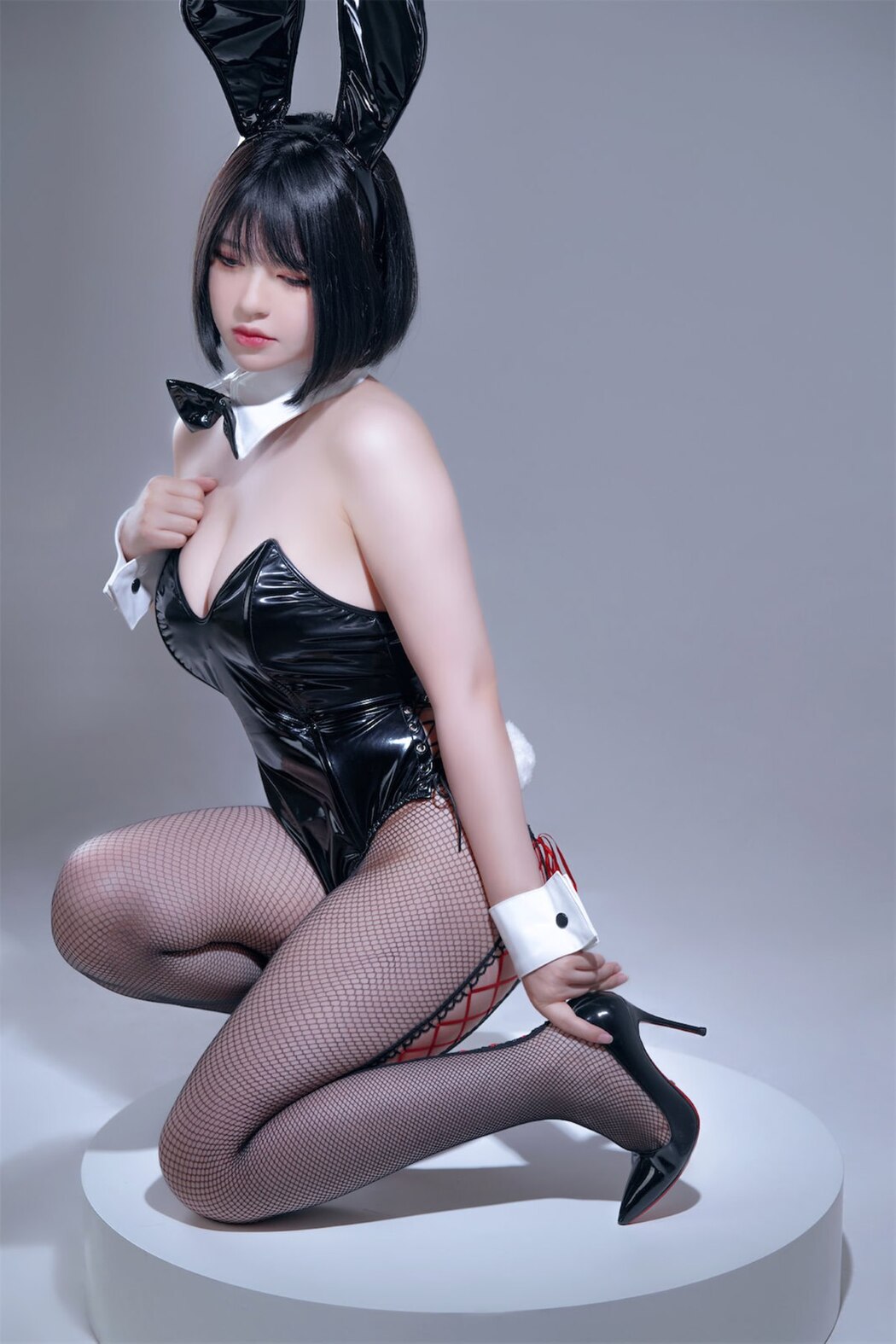 Coser@半半子 – Bunny Vol.02