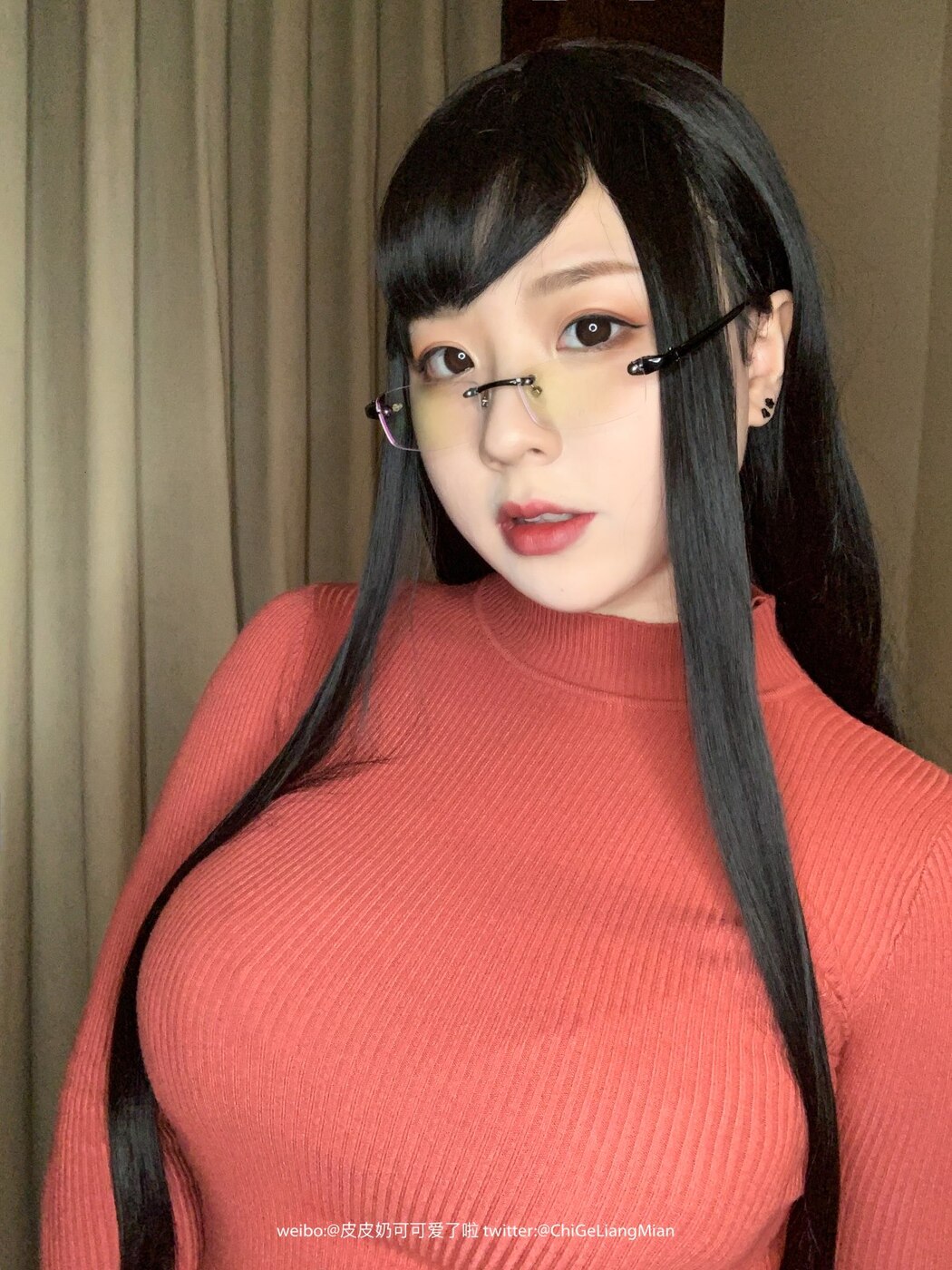 Coser@皮皮奶可可爱了啦 红色OL