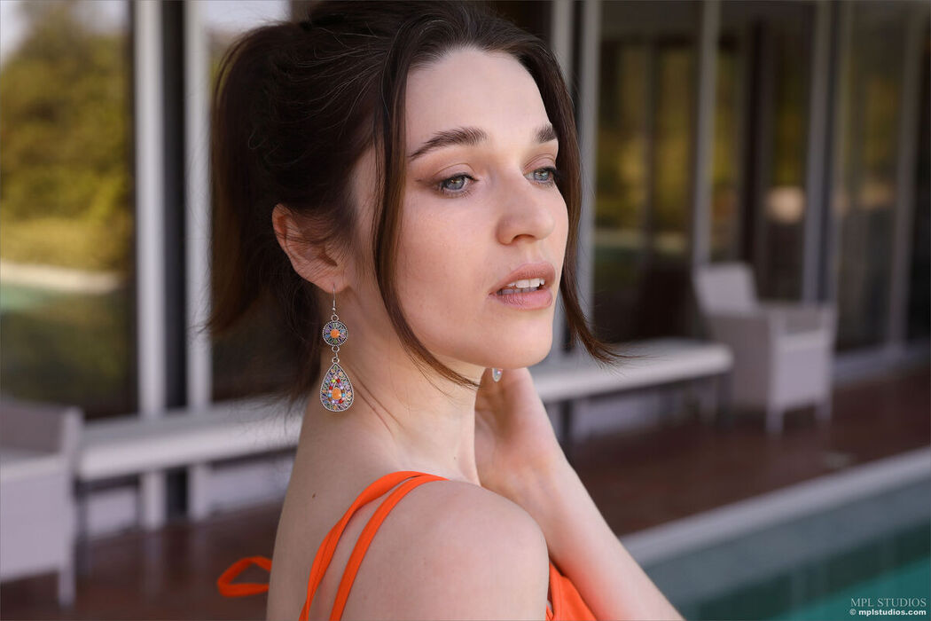 MPLStudios Amelia – If Not Now When 1 Part1