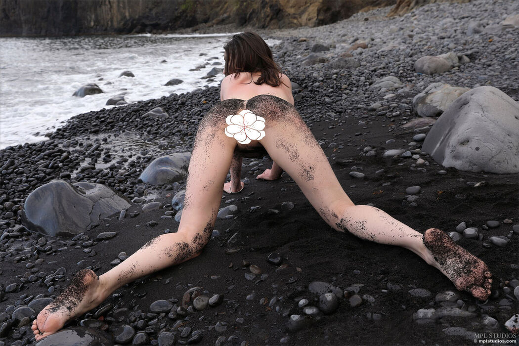 MPLStudios Amelia – Sandy Bits Part2