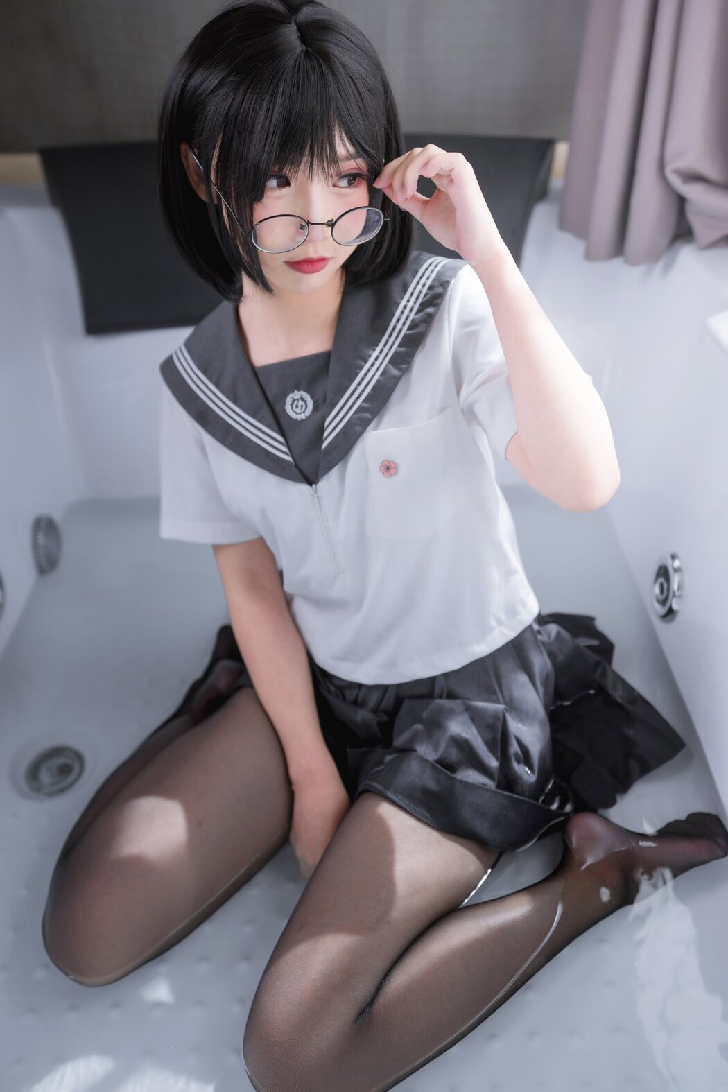 Coser@面饼仙儿 Vol.016 脑内少女 黑丝JK