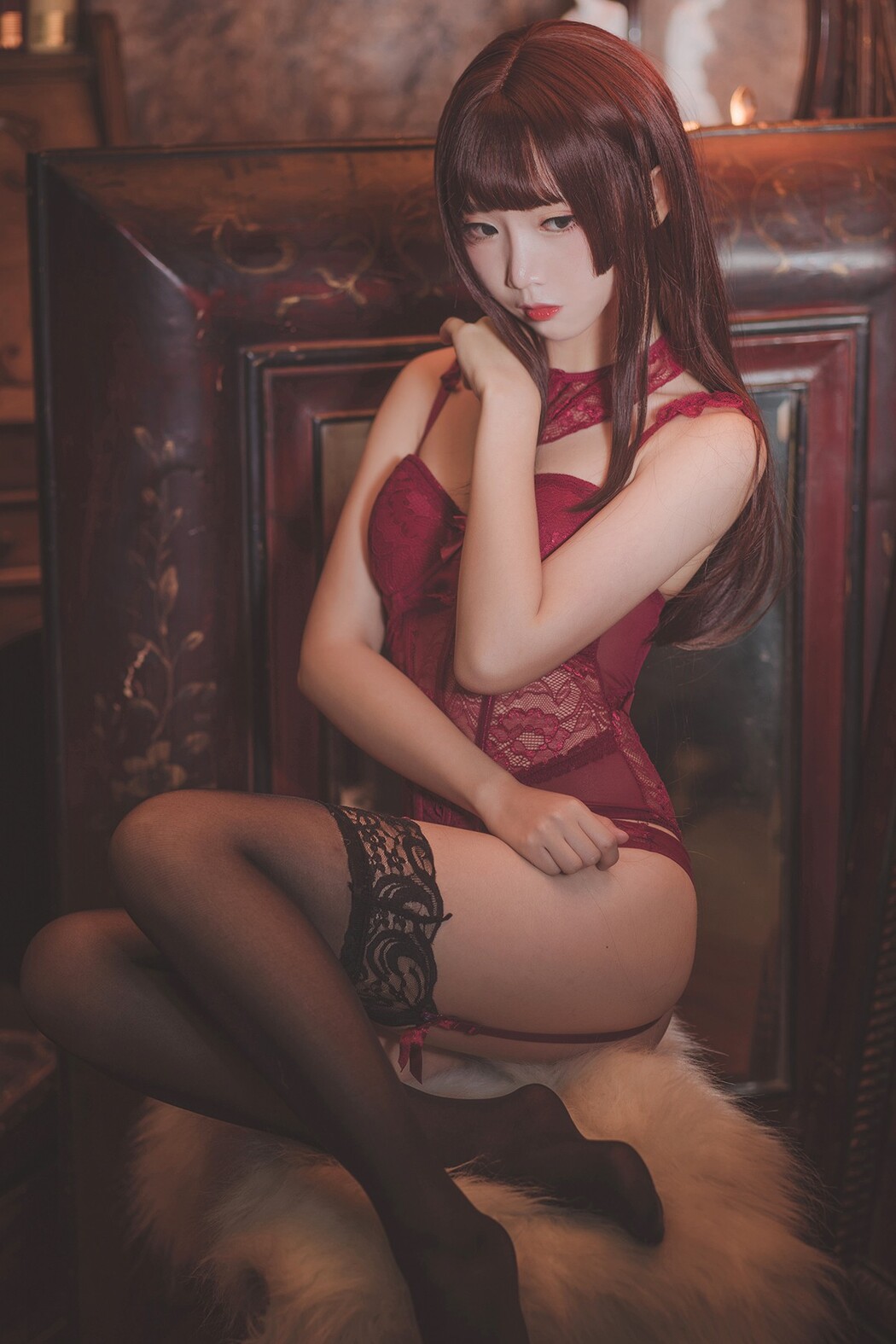 Coser@面饼仙儿 Vol.014 脑内少女 红色束衣 Cover Photo