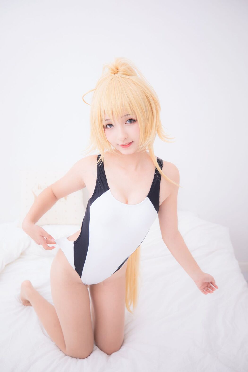 Coser@神楽坂真冬 Vol.036 电子相册-白贞德 Swimingthedrea B