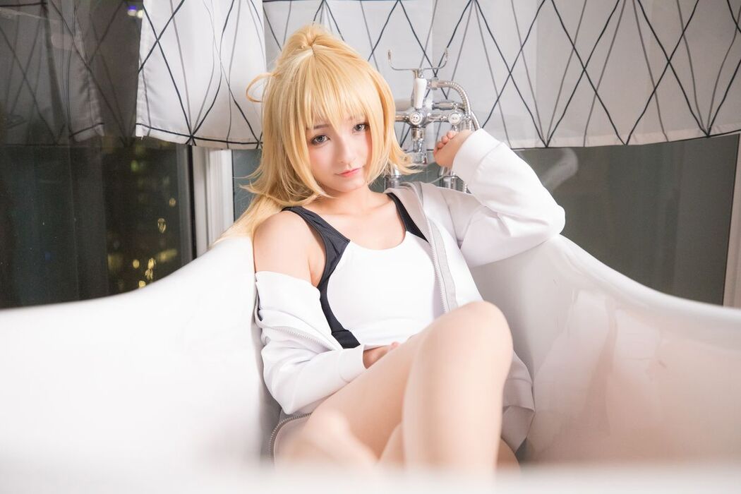 Coser@神楽坂真冬 Vol.036 电子相册-白贞德 Swimingthedrea B