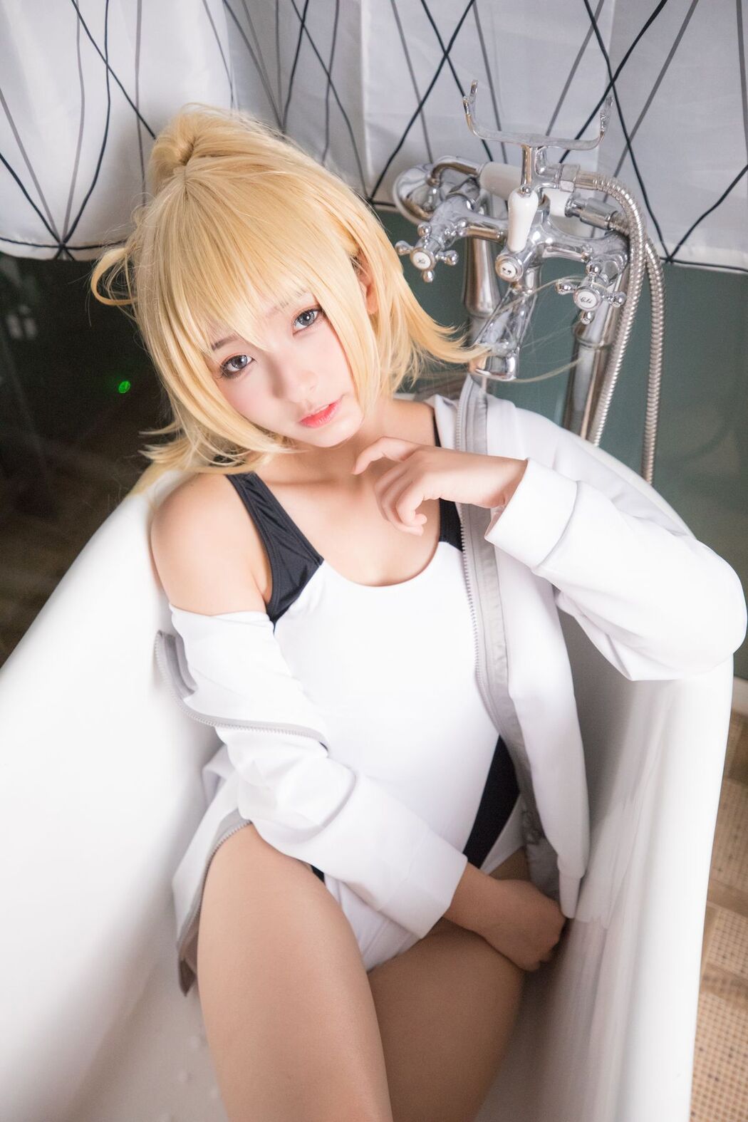 Coser@神楽坂真冬 Vol.036 电子相册-白贞德 Swimingthedrea B