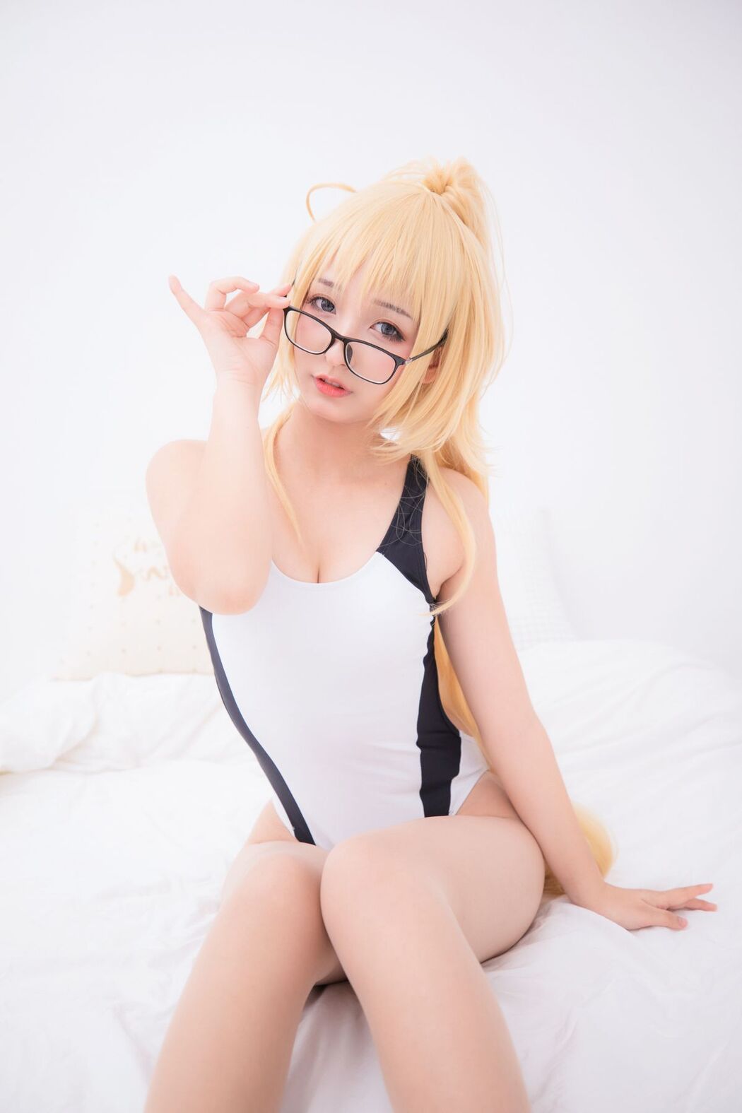 Coser@神楽坂真冬 Vol.036 电子相册-白贞德 Swimingthedrea B