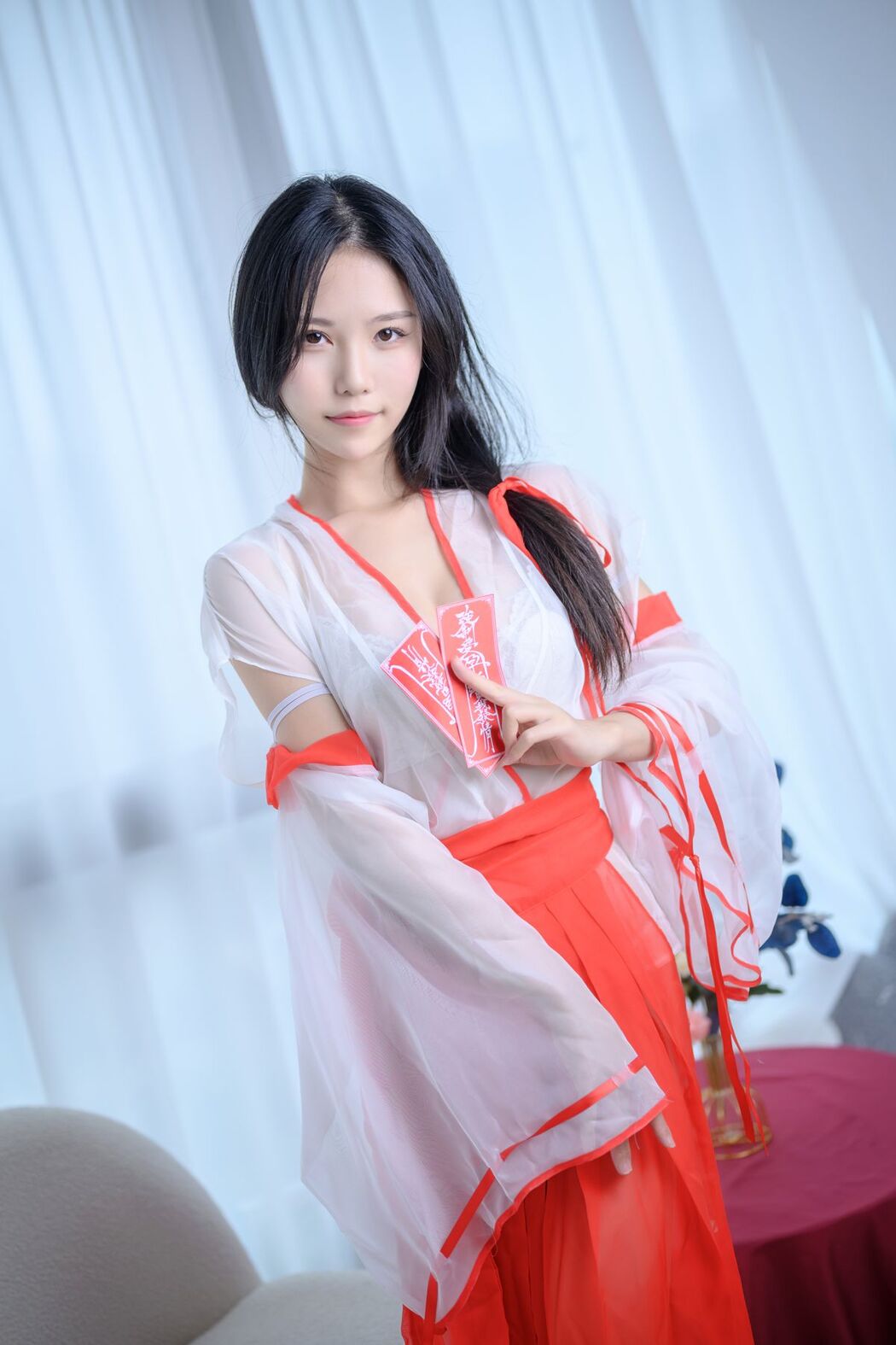 Coser@抖娘-利世 Vol.072 私人驱邪