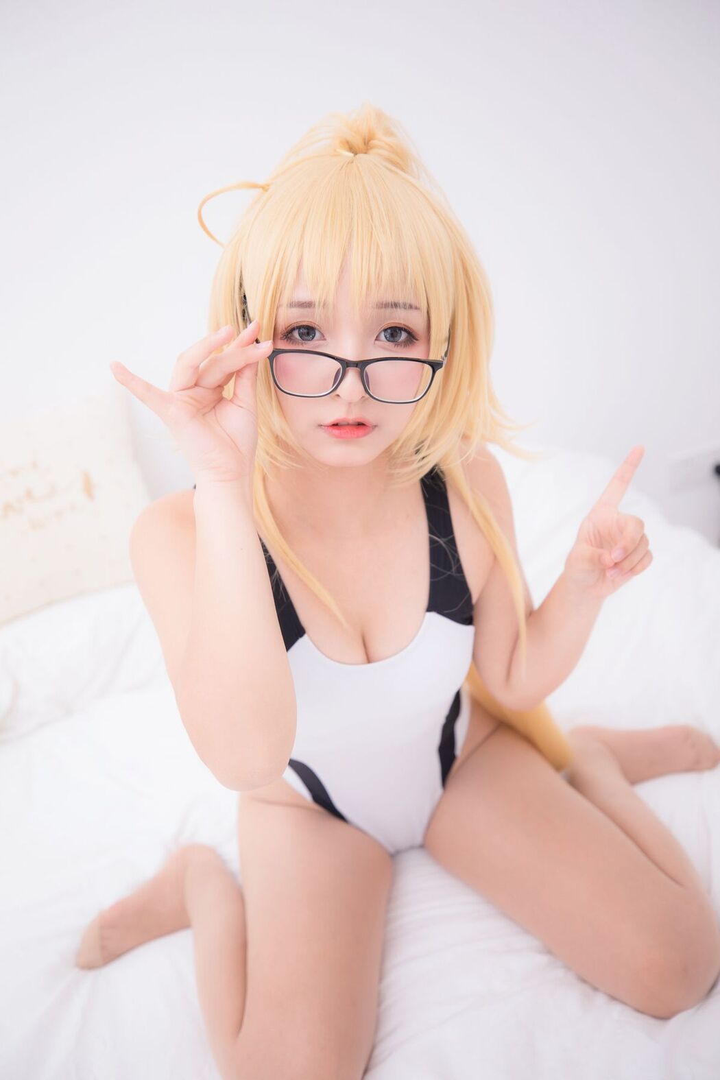 Coser@神楽坂真冬 Vol.036 电子相册-白贞德 Swimingthedrea B