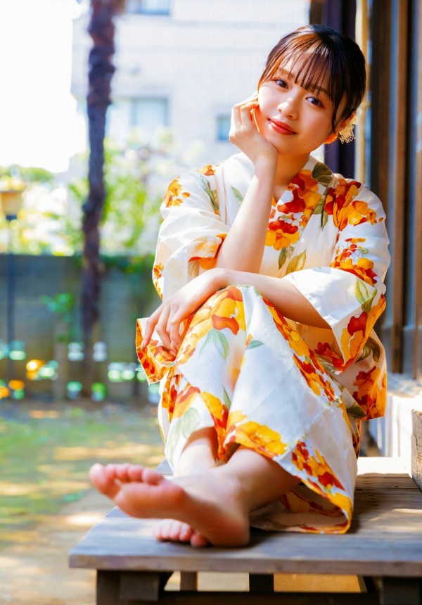  絵森彩 エロ画像！おっぱいやお尻が抜ける！