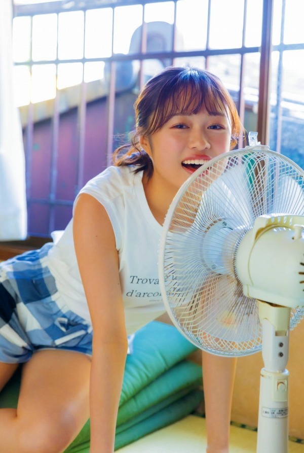  絵森彩 エロ画像！おっぱいやお尻が抜ける！