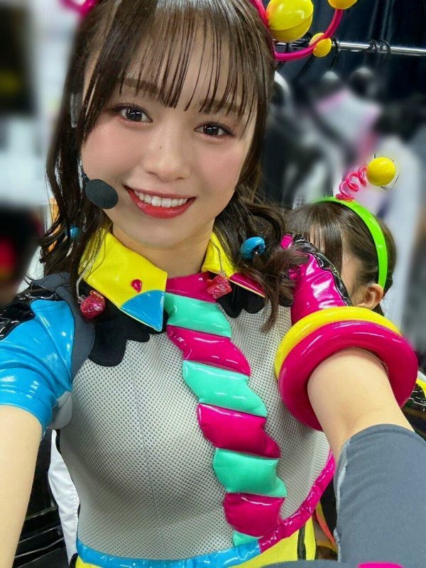  絵森彩 エロ画像！おっぱいやお尻が抜ける！ Cover Photo