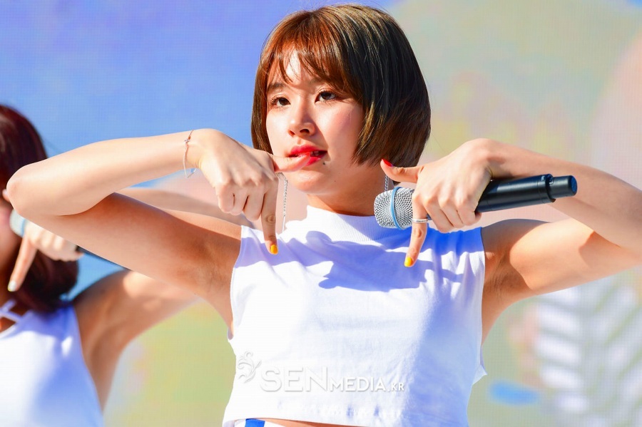  TWICEチェヨン エロ画像！パンチラ・おっぱい・太ももが抜けるお宝！