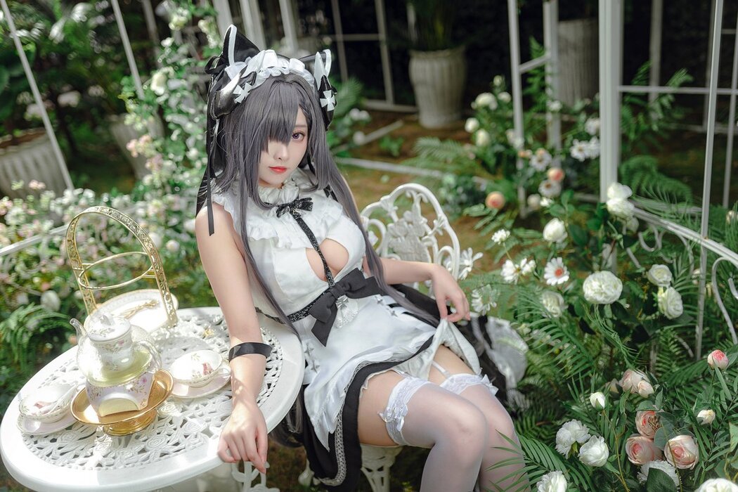 Coser@宮本桜 – 奥古斯特 女仆装