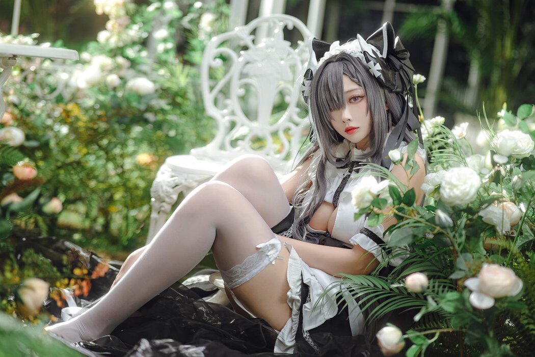 Coser@宮本桜 – 奥古斯特 女仆装