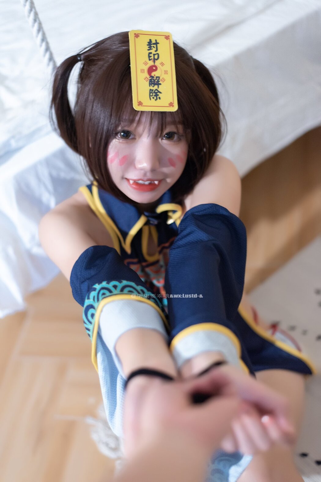 Coser@柒柒要乖哦 – 小僵尸