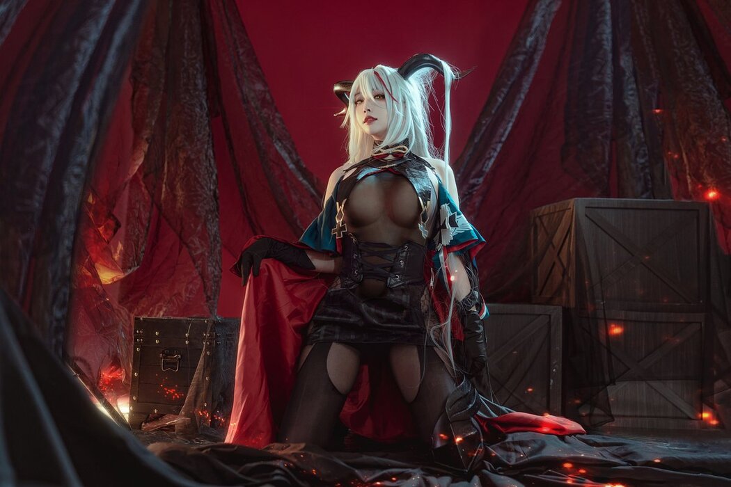 Coser@宮本桜 – 埃吉尔