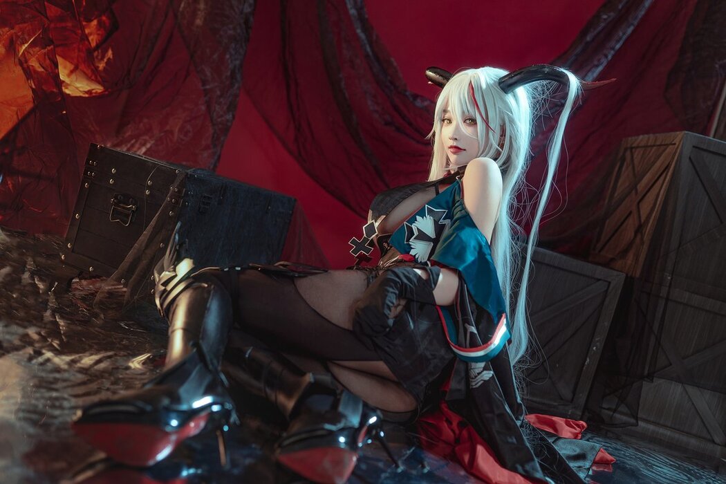 Coser@宮本桜 – 埃吉尔