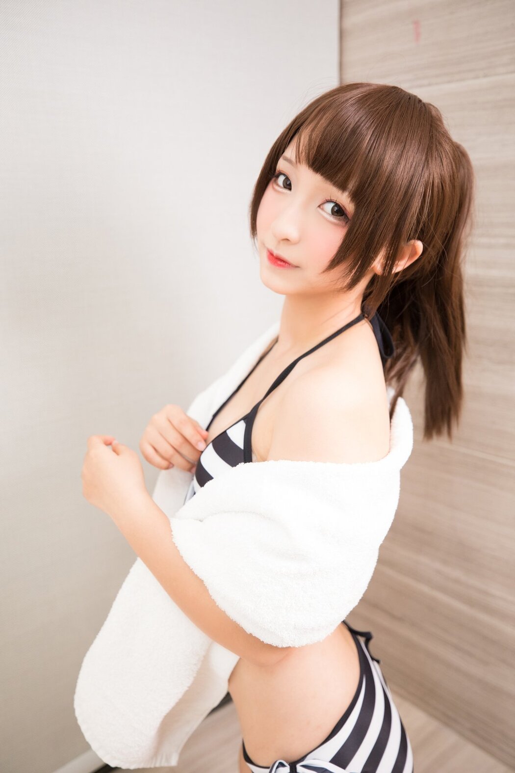 Coser@神楽坂真冬 Vol.049 电子相册-加藤惠 君の世界に B